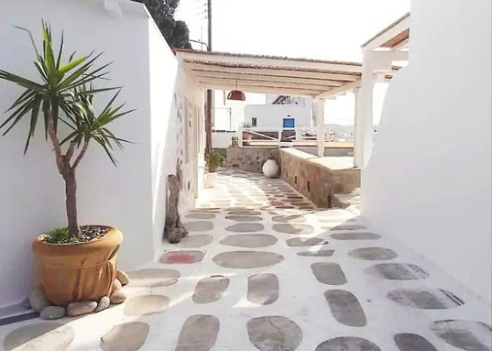 Merriam * Mykonos Town