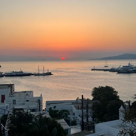 Merriam Mykonos Town