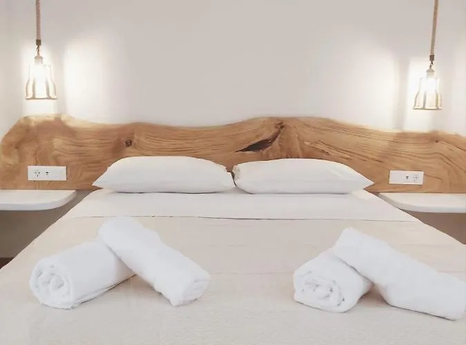 Merriam Mykonos Town